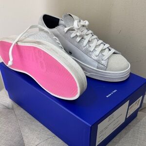 P448 women’s  White and Gray Sneakers
